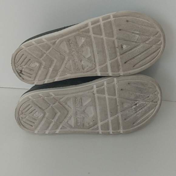 SKECHERS Boys Size 12 Gray Camouflage Print With Orange - Picture 8 of 10